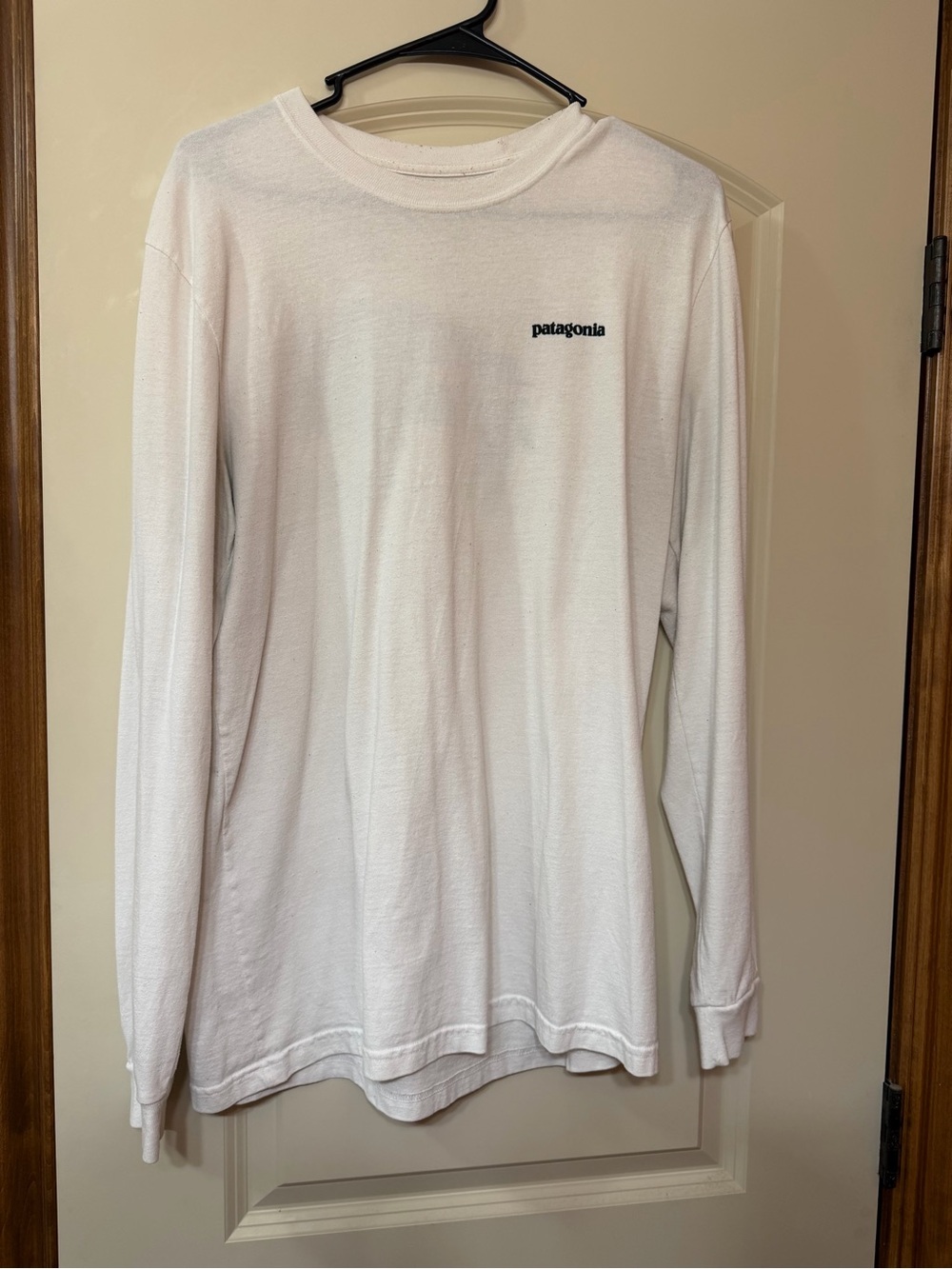 Patagonia White Men’s Long-Sleeve Logo Tee